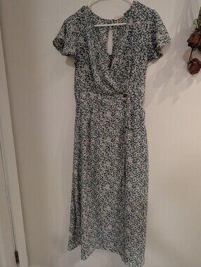 SIENNA SKY -   Floral Faux Wrap Midi Dress